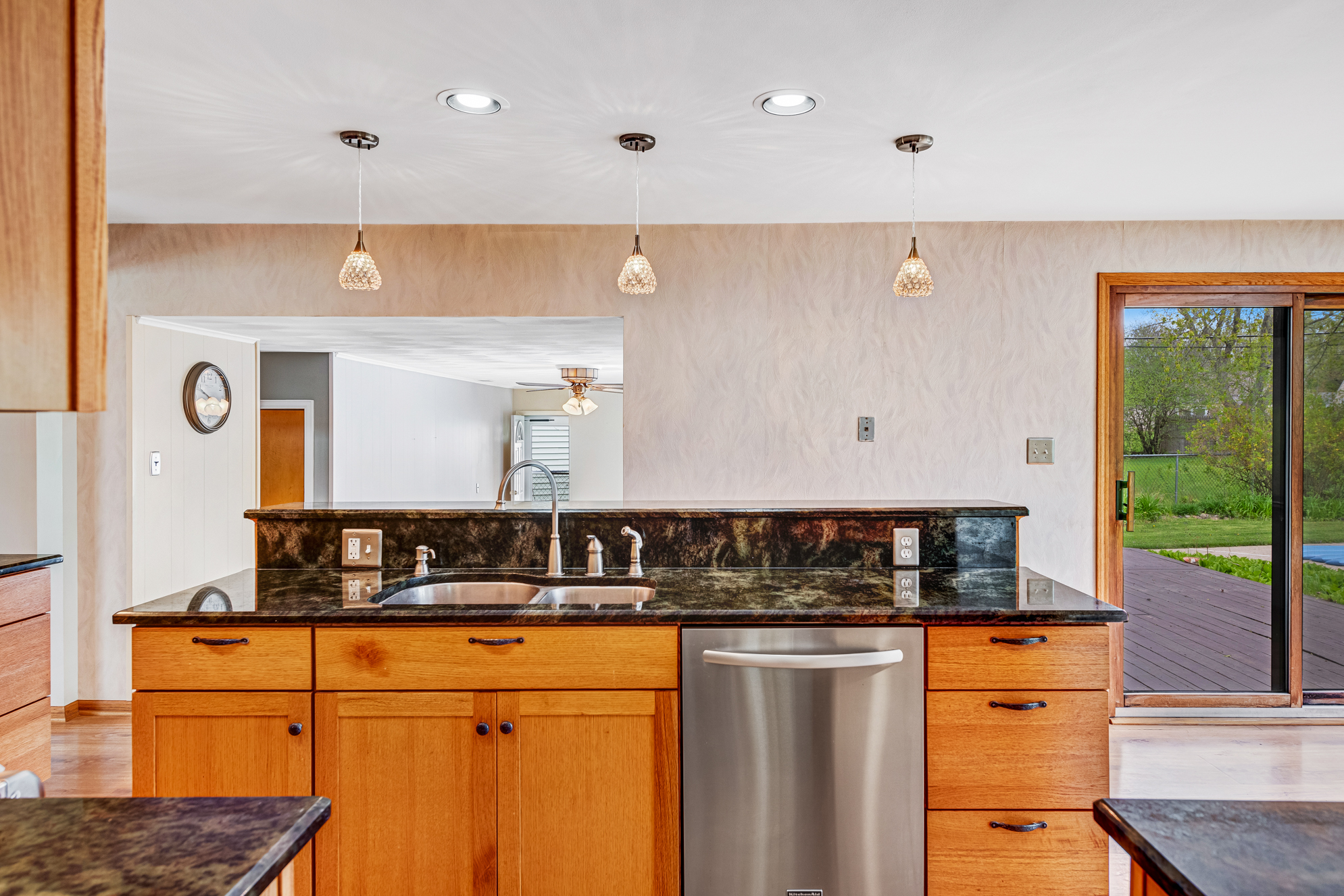 Image of a kitchen shot by Chris Kivi of RealtyPix360